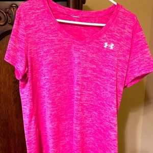 Under Armour T-shirt